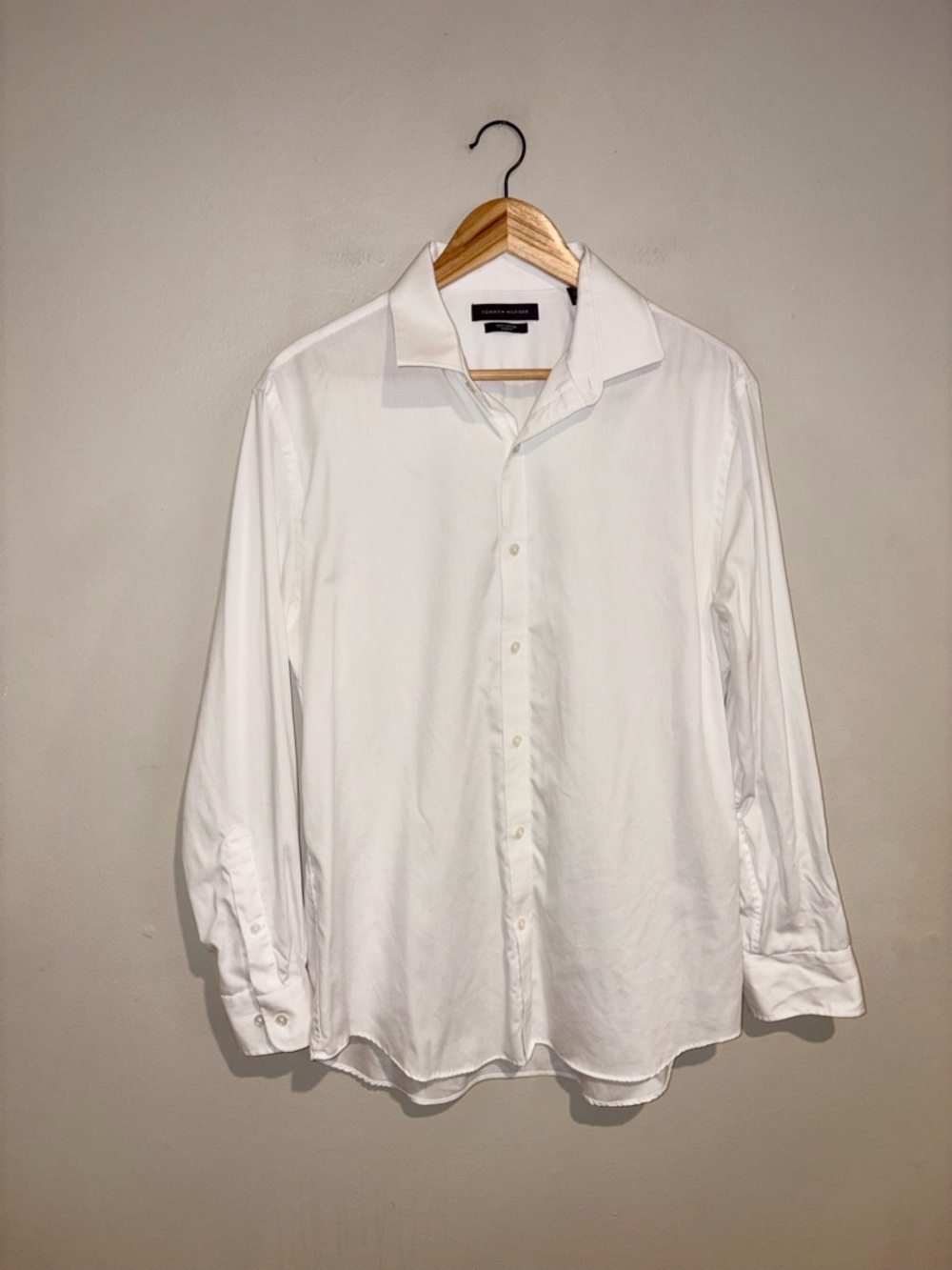 Tommy Hilfiger Classic White Dress Shirt - Tailored Collared Button-Down Sz 16.5